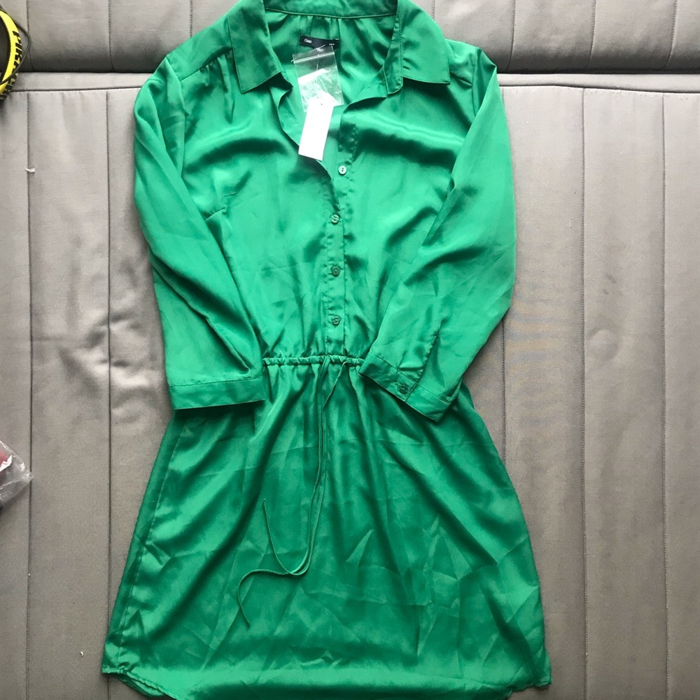 Green silky Gap dress